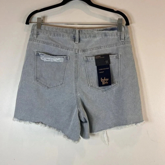 Indigo Rein NWT Super High Rise Short Distressed Light Blue 11 - Picture 16 of 16